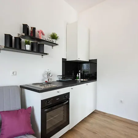Apartment Lovely In Maslenica With Terrace